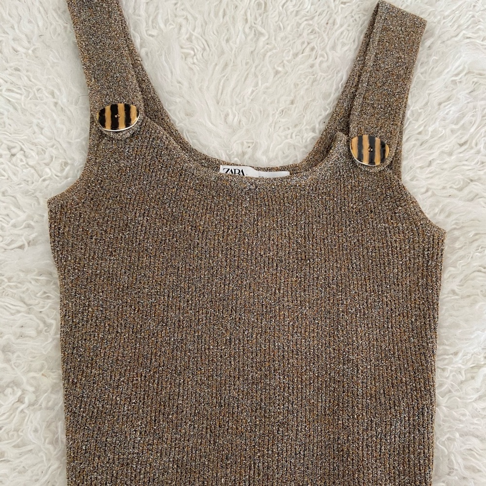 Crop top - Picture 2 of 2